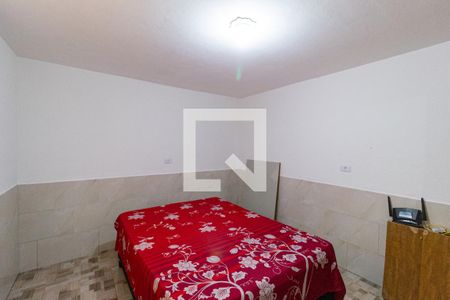 Quarto de casa para alugar com 1 quarto, 97m² em Vila Silviania, Carapicuíba