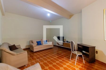 Sala de casa para alugar com 3 quartos, 140m² em Vila Divina Pastora, São Paulo