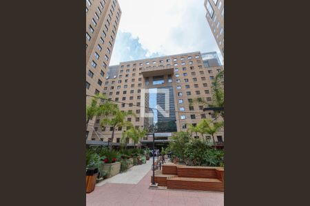 Apartamento para alugar com 55m², 2 quartos e 1 vaga Apartamento para alugar com 55m², 2 quartos e 1 vagaFachada