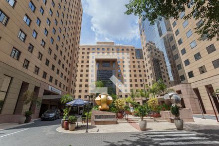 Apartamento para alugar com 55m², 2 quartos e 1 vaga Apartamento para alugar com 55m², 2 quartos e 1 vagaFachada