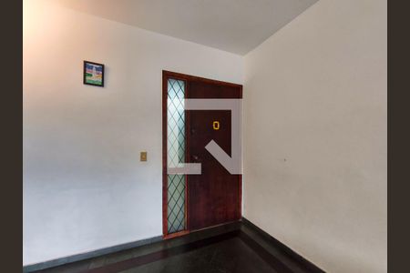 Entrada de apartamento à venda com 2 quartos, 115m² em Grajaú, Rio de Janeiro