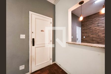 Entrada de apartamento à venda com 2 quartos, 80m² em Tijuca, Rio de Janeiro