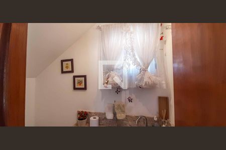 Casa à venda com 182m², 3 quartos e 2 vagas Casa à venda com 182m², 3 quartos e 2 vagasLavabo