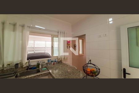 Casa à venda com 182m², 3 quartos e 2 vagas Casa à venda com 182m², 3 quartos e 2 vagasCozinha