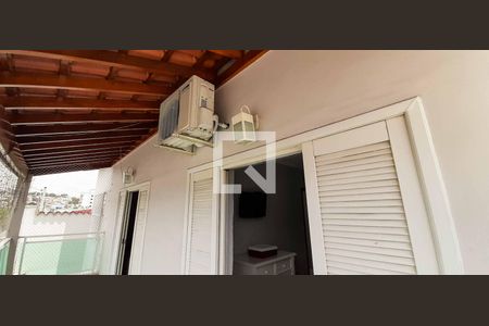 Casa à venda com 182m², 3 quartos e 2 vagas Casa à venda com 182m², 3 quartos e 2 vagasSacada da Suíte 1