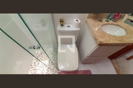 Casa à venda com 182m², 3 quartos e 2 vagas Casa à venda com 182m², 3 quartos e 2 vagasBanheiro da Suíte 2