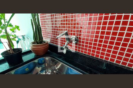 Casa à venda com 182m², 3 quartos e 2 vagas Casa à venda com 182m², 3 quartos e 2 vagasÁrea de Serviço