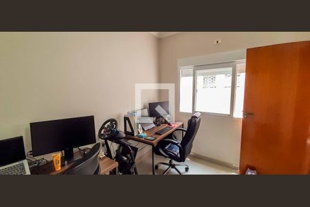 Casa à venda com 182m², 3 quartos e 2 vagas Casa à venda com 182m², 3 quartos e 2 vagasEscritório/Quarto