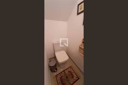 Casa à venda com 182m², 3 quartos e 2 vagas Casa à venda com 182m², 3 quartos e 2 vagasLavabo