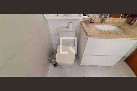 Casa à venda com 182m², 3 quartos e 2 vagas Casa à venda com 182m², 3 quartos e 2 vagasBanheiro da Suíte 1