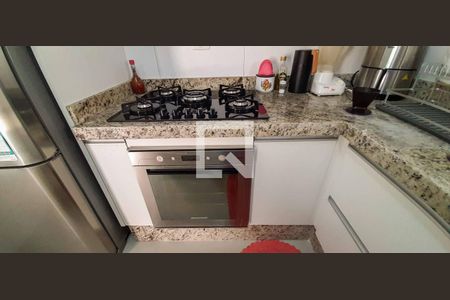 Casa à venda com 182m², 3 quartos e 2 vagas Casa à venda com 182m², 3 quartos e 2 vagasCozinha