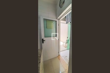 Casa à venda com 182m², 3 quartos e 2 vagas Casa à venda com 182m², 3 quartos e 2 vagasCozinha