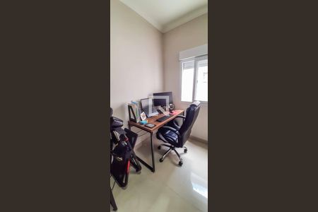 Casa à venda com 182m², 3 quartos e 2 vagas Casa à venda com 182m², 3 quartos e 2 vagasEscritório/Quarto