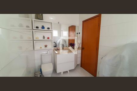 Casa à venda com 182m², 3 quartos e 2 vagas Casa à venda com 182m², 3 quartos e 2 vagasBanheiro da Suíte 1
