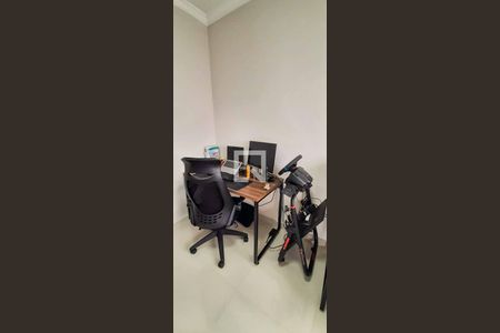 Casa à venda com 182m², 3 quartos e 2 vagas Casa à venda com 182m², 3 quartos e 2 vagasEscritório/Quarto