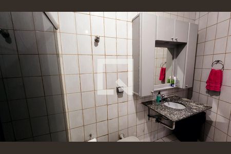 Casa à venda com 182m², 3 quartos e 4 vagas Casa à venda com 182m², 3 quartos e 4 vagasBanheiro