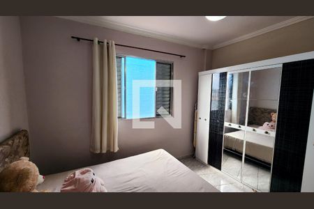 Casa à venda com 182m², 3 quartos e 4 vagas Casa à venda com 182m², 3 quartos e 4 vagasQuarto 3