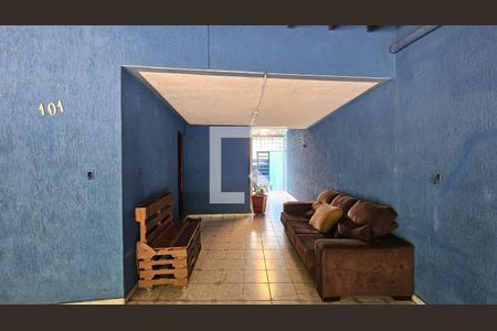 Casa à venda com 182m², 3 quartos e 4 vagas Casa à venda com 182m², 3 quartos e 4 vagasGaragem