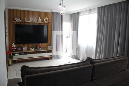 Sala de apartamento para alugar com 3 quartos, 140m² em Centro, Contagem