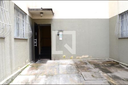 Hall de entrada de apartamento à venda com 2 quartos, 47m² em São Gabriel, Belo Horizonte