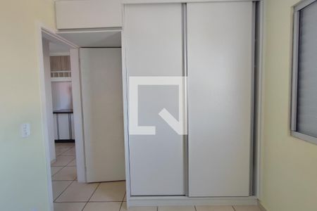 Quarto 2 de apartamento para alugar com 2 quartos, 50m² em Residencial Cosmos, Campinas