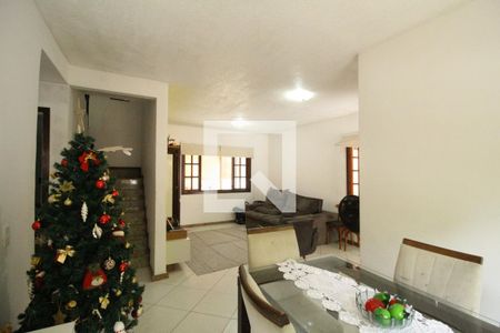 Sala de casa de condomínio para alugar com 4 quartos, 200m² em Jacarepaguá, Rio de Janeiro