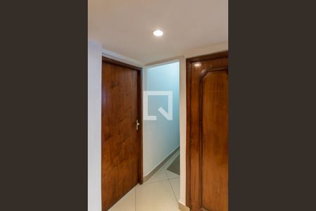 Hall dos quartos de apartamento à venda com 3 quartos, 169m² em Olaria, Rio de Janeiro