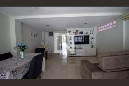 Sala de casa de condomínio à venda com 4 quartos, 400m² em Barra da Tijuca, Rio de Janeiro