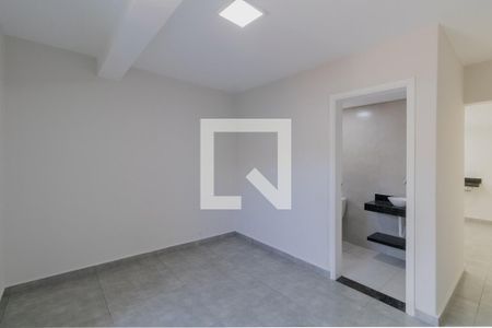 Sala/Quarto de casa para alugar com 1 quarto, 37m² em Parque Boturussu, São Paulo