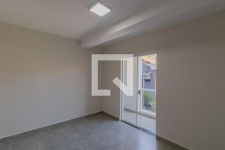 Sala/Quarto de casa para alugar com 1 quarto, 37m² em Parque Boturussu, São Paulo