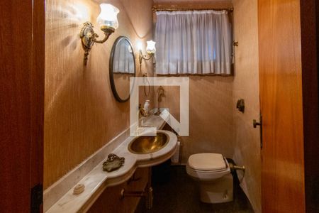 Lavabo de casa para alugar com 4 quartos, 500m² em Alto da Lapa, São Paulo