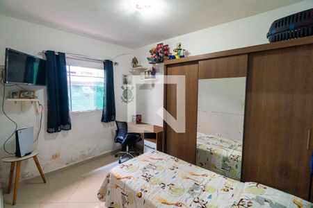 Quarto 2 de casa à venda com 2 quartos, 70m² em Cidade Domitila, São Paulo