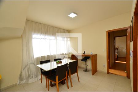 Sala de apartamento à venda com 3 quartos, 150m² em Carvalho de Brito, Belo Horizonte