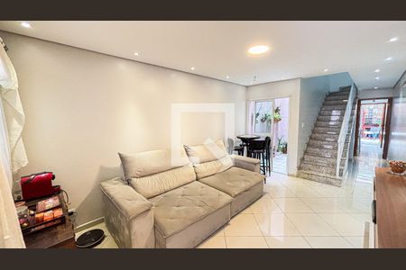 Sala de casa para alugar com 3 quartos, 127m² em Vila Scarpelli, Santo André