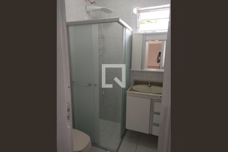 Banheiro de apartamento para alugar com 3 quartos, 71m² em Alto de Pinheiros, São Paulo