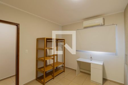 Quarto 1 de casa à venda com 2 quartos, 95m² em Vila Salete, São Paulo