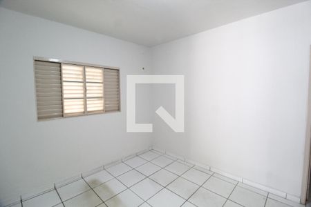 Sala de casa para alugar com 6 quartos, 250m² em Santa Mônica, Uberlândia