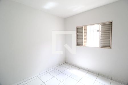 Quarto 1 de casa para alugar com 6 quartos, 250m² em Santa Mônica, Uberlândia