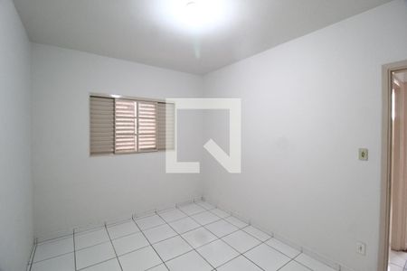 Quarto 2 de casa para alugar com 6 quartos, 250m² em Santa Mônica, Uberlândia