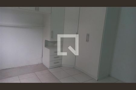 Casa à venda com 2 quartos, 80m² em Vila Campo Grande, São Paulo