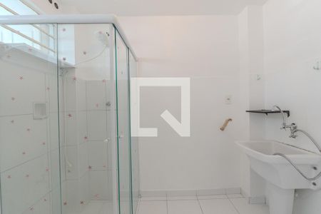 Banheiro de kitnet/studio para alugar com 1 quarto, 39m² em Bela Vista, São Paulo