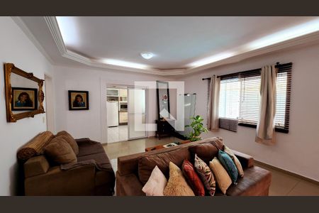 Sala de casa à venda com 3 quartos, 140m² em Jardim Quintas das Videiras, Jundiaí