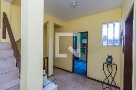 Hall do 2º andar de casa à venda com 3 quartos, 180m² em Olaria, Rio de Janeiro