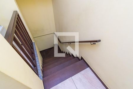 Hall do 2º andar de casa à venda com 3 quartos, 180m² em Olaria, Rio de Janeiro