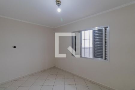 Quarto 1 de casa para alugar com 2 quartos, 60m² em Vila Ré, São Paulo