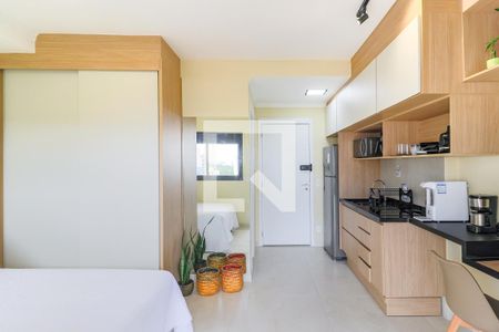 Sala/Quarto de kitnet/studio para alugar com 1 quarto, 27m² em Jardim das Acacias, São Paulo