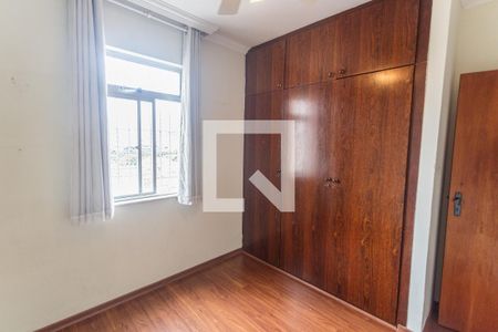 Quarto 1 de apartamento à venda com 2 quartos, 61m² em Santa Tereza, Belo Horizonte