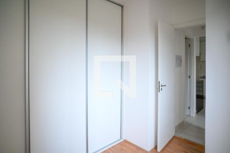 Quarto 2 de apartamento para alugar com 2 quartos, 32m² em Parque Fongaro, São Paulo