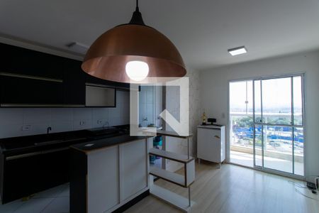 Sala de apartamento para alugar com 2 quartos, 57m² em Jardim Marilu, Cotia