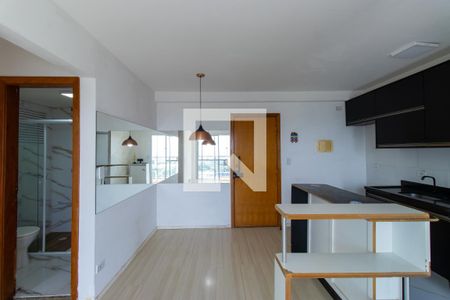 Sala de apartamento para alugar com 2 quartos, 57m² em Jardim Marilu, Cotia